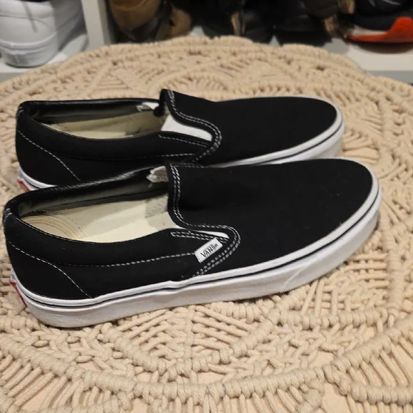 Vans Black and White Slip-On Shoes - Picture 6 of 8
